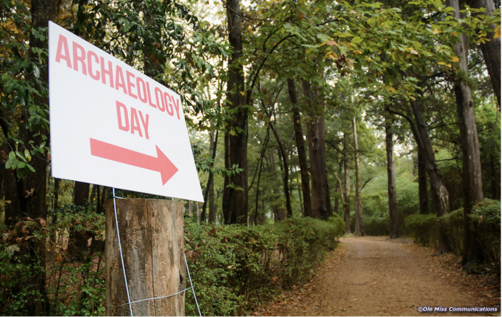 Public Archaeology Day at Rowan Oak. October 15, 2016. Photo by Marlee Crawford/Ole Miss Communications